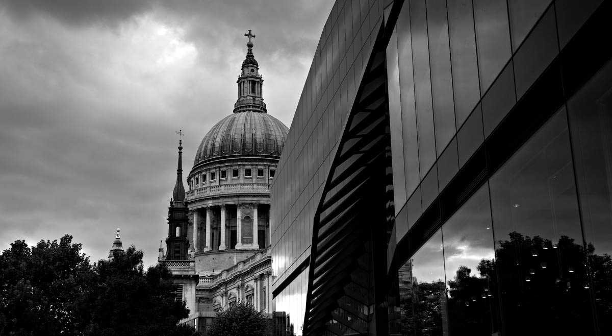St Pauls cathedral by photographer Del Manning